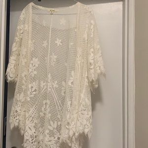 White Lace Floral Detail Kimono